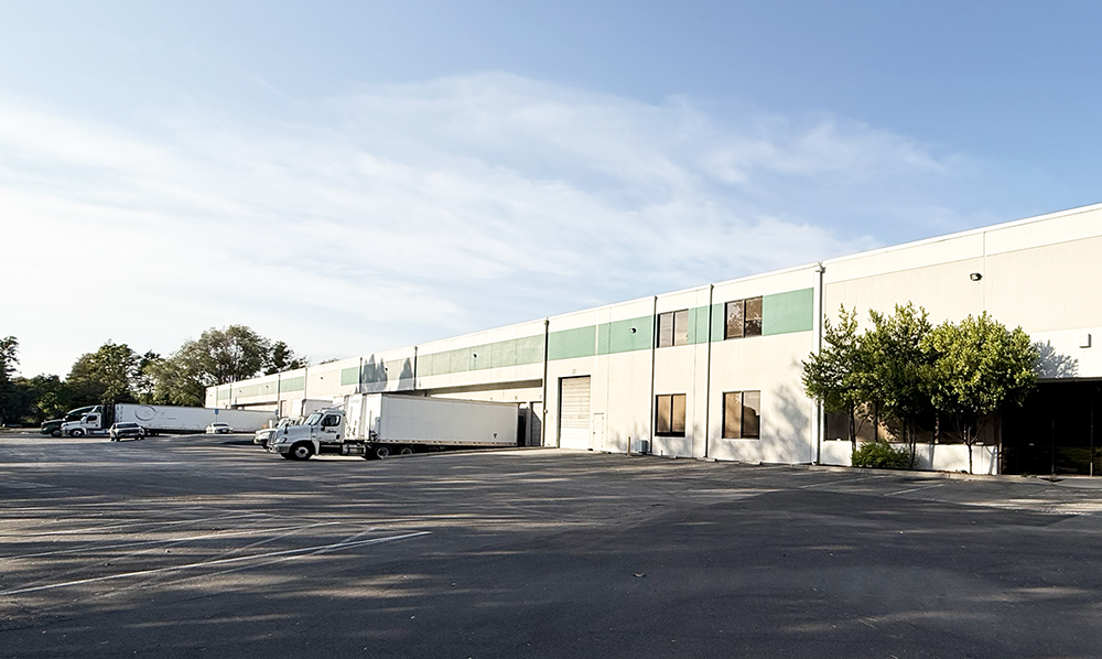 CRE 1-2-3: Parking and Yard Space: A Critical Factor in Warehouse Leasing Decisions